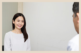 お客様とヒアリングの様子